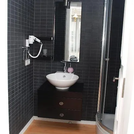 Otel Huseyin Bey İstanbul